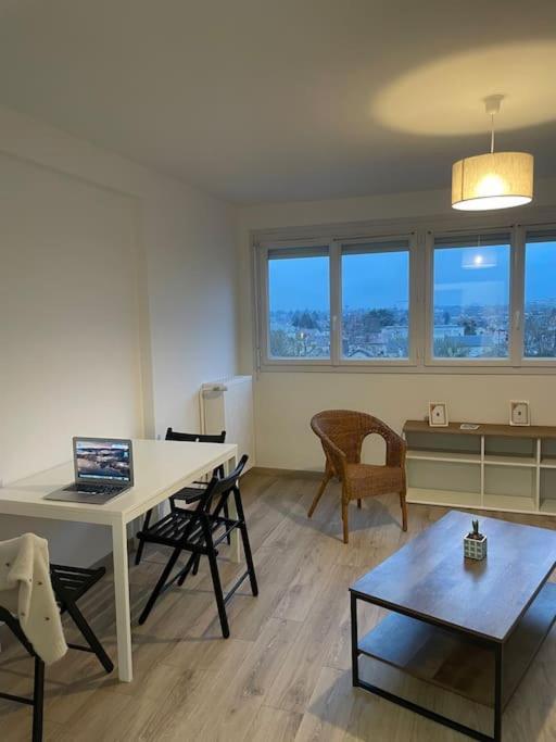 Appartement A Orleans Paisible Orléans Exterior foto