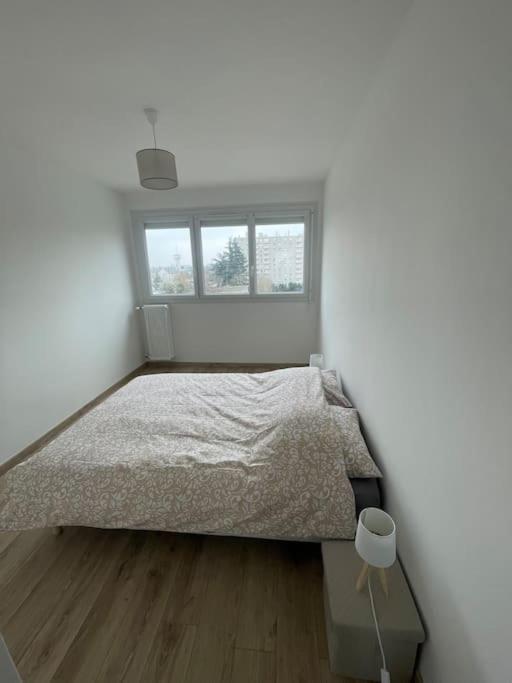 Appartement A Orleans Paisible Orléans Exterior foto